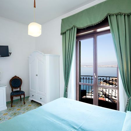 La Panoramica Hotel Castellammare di Stabia Extérieur photo