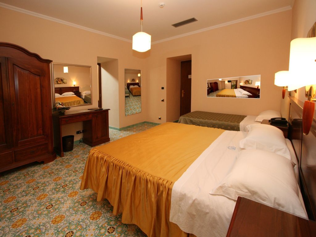 La Panoramica Hotel Castellammare di Stabia Extérieur photo