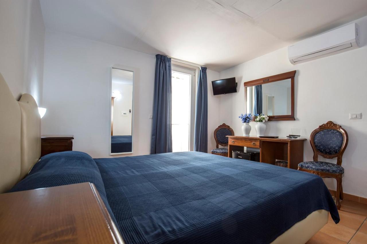 La Panoramica Hotel Castellammare di Stabia Extérieur photo